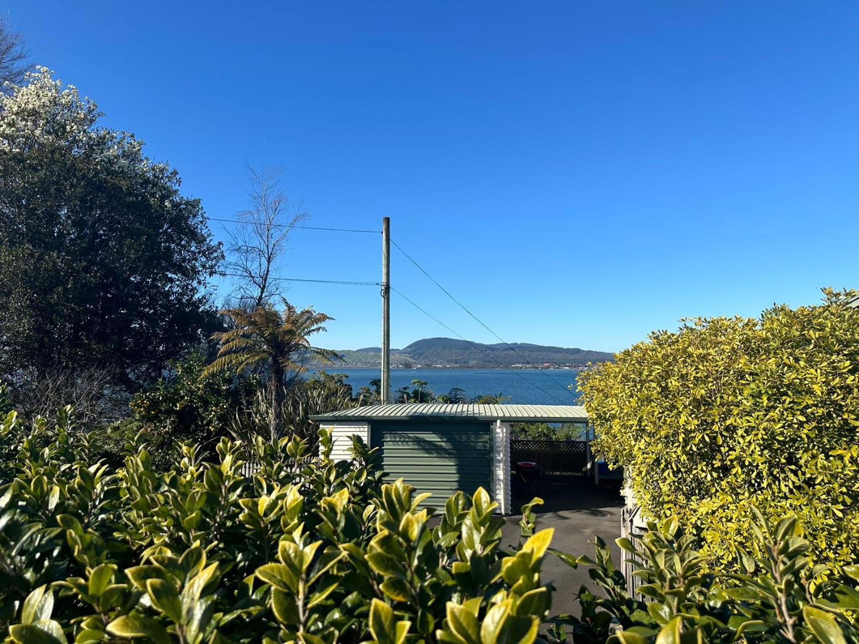 Mia'S Home With Lake View Rotorua Exterior foto